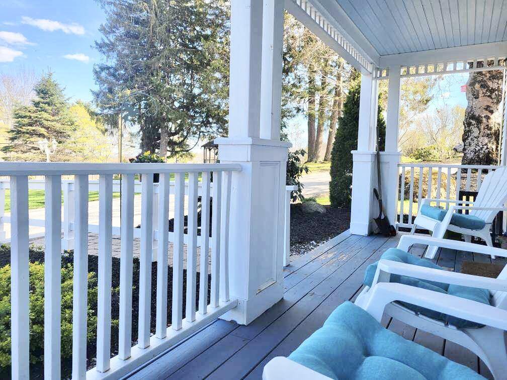 8 Hilltop Drive, Rockport, ME 04856