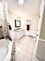 8 Hilltop Drive, Rockport, ME 04856