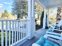 8 Hilltop Drive, Rockport, ME 04856