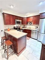 8 Hilltop Drive, Rockport, ME 04856