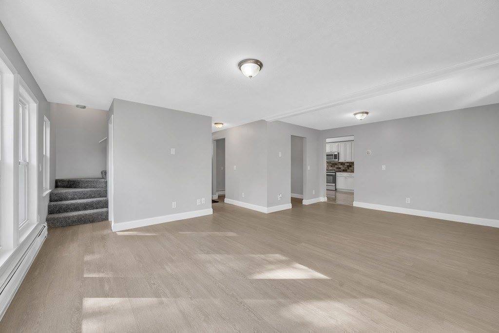 305 Denver St, Springfield, MA 01109