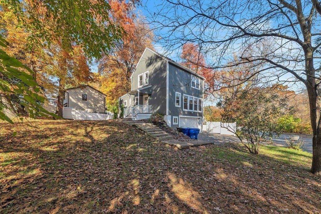 305 Denver St, Springfield, MA 01109