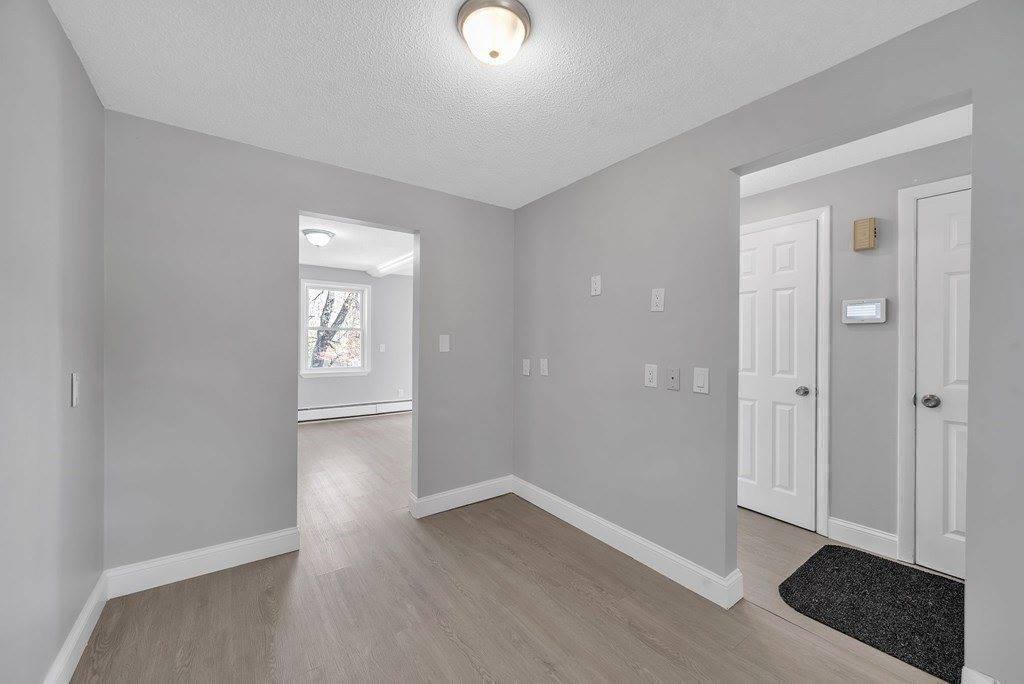 305 Denver St, Springfield, MA 01109