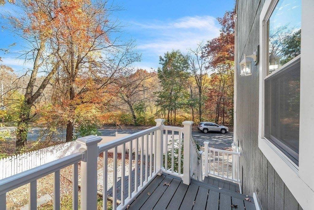 305 Denver St, Springfield, MA 01109