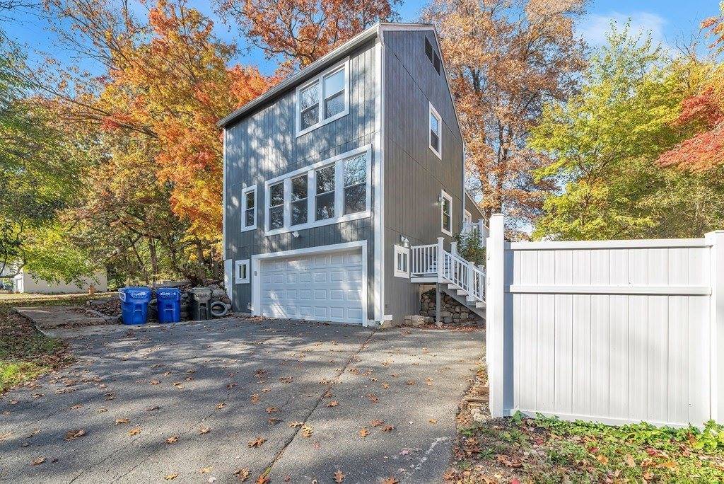 305 Denver St, Springfield, MA 01109