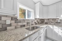 305 Denver St, Springfield, MA 01109