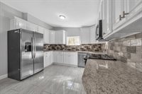 305 Denver St, Springfield, MA 01109
