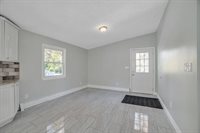 305 Denver St, Springfield, MA 01109