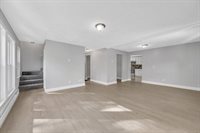 305 Denver St, Springfield, MA 01109