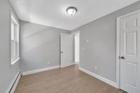 305 Denver St, Springfield, MA 01109