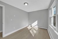 305 Denver St, Springfield, MA 01109