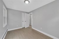 305 Denver St, Springfield, MA 01109