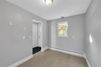 305 Denver St, Springfield, MA 01109