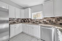 305 Denver St, Springfield, MA 01109