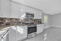 305 Denver St, Springfield, MA 01109