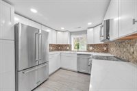 5 Edgewood Rd, Wilbraham, MA 01095