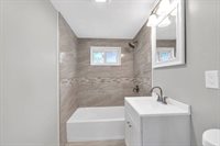 5 Edgewood Rd, Wilbraham, MA 01095