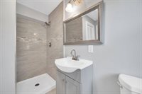5 Edgewood Rd, Wilbraham, MA 01095