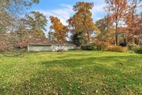 5 Edgewood Rd, Wilbraham, MA 01095