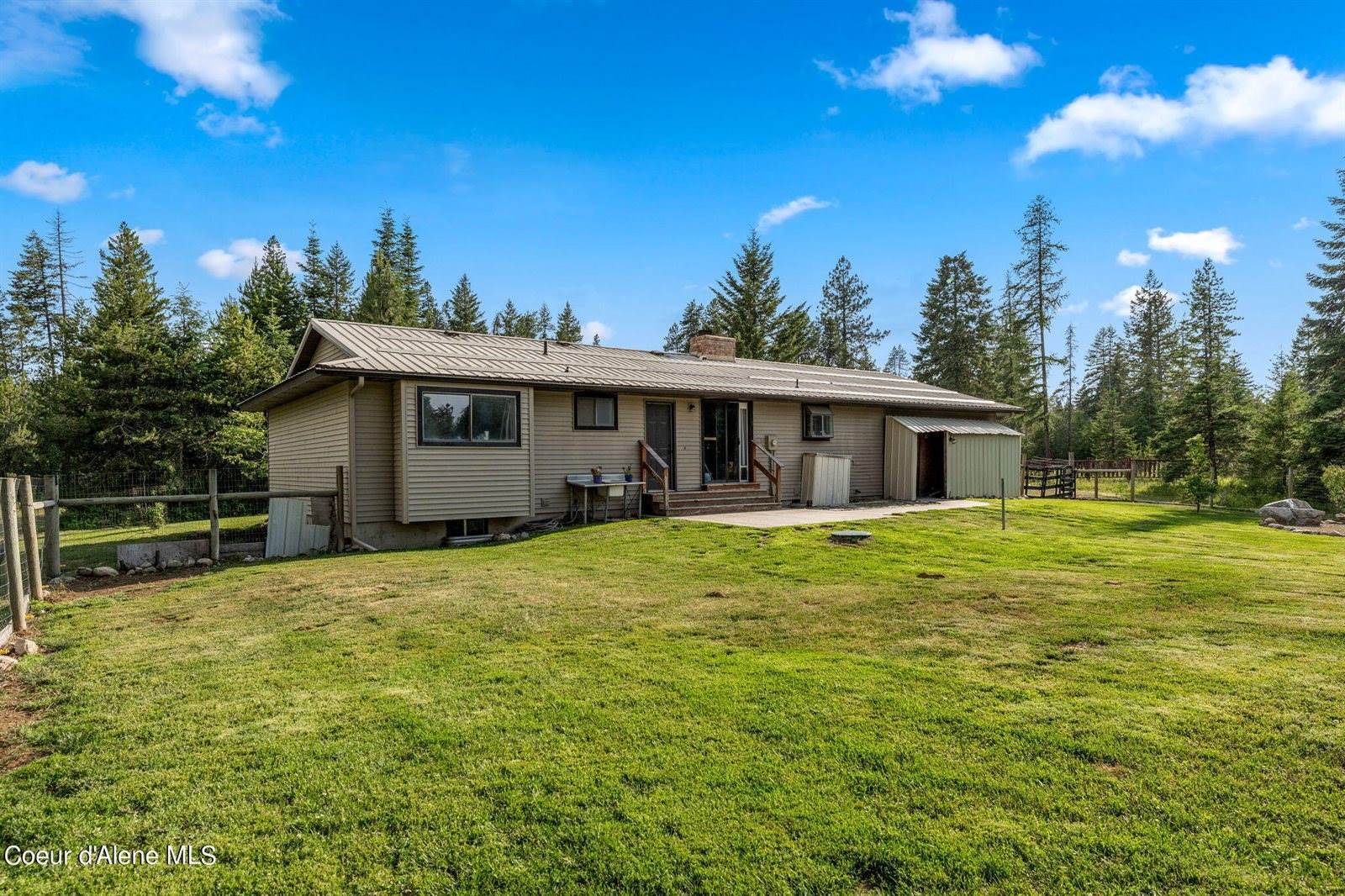 9045 West Liberty Dr, Spirit Lake, ID 83869