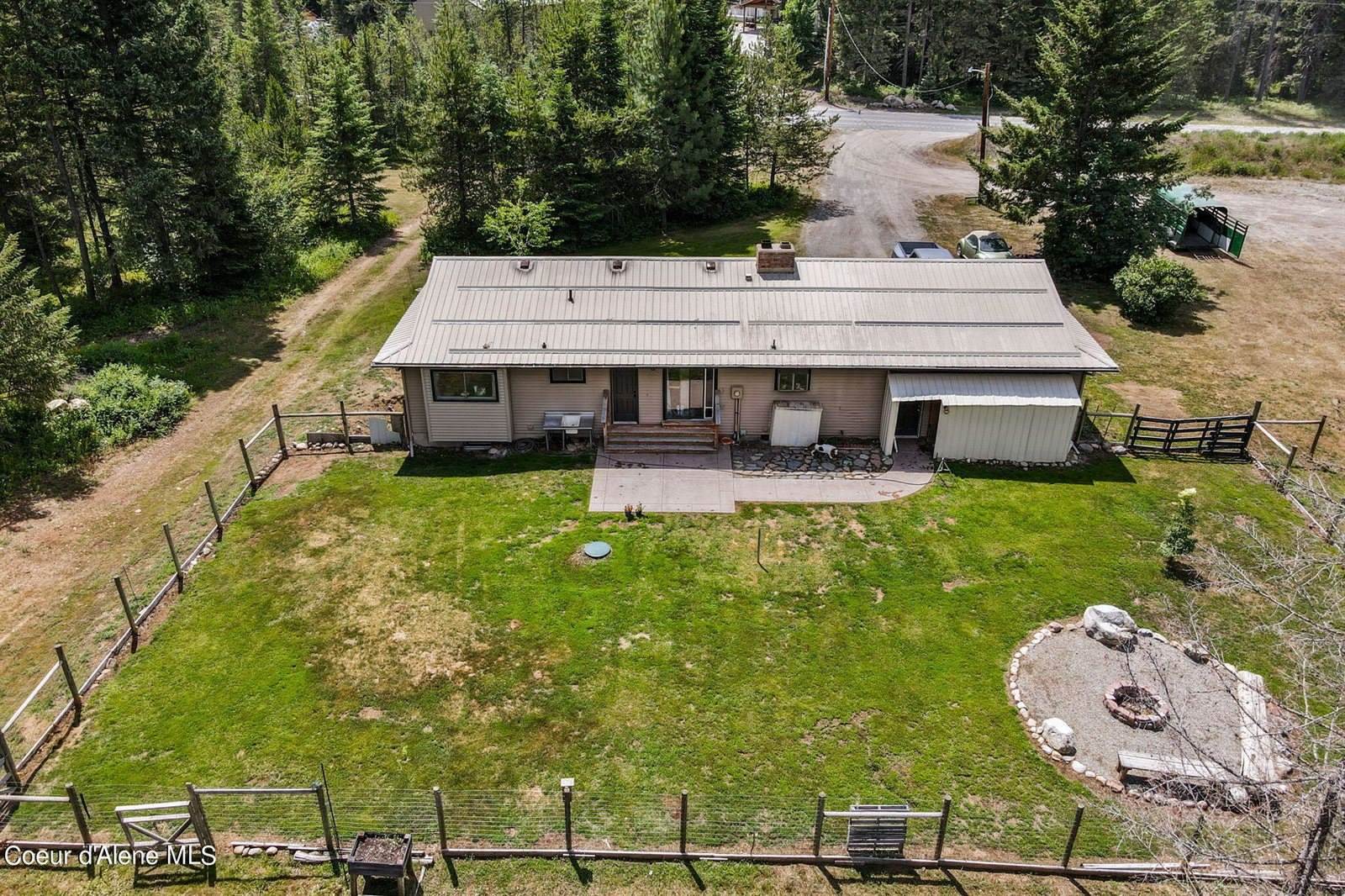 9045 West Liberty Dr, Spirit Lake, ID 83869