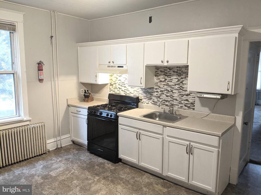 348 South 7TH Street, Harrisburg, PA 17113