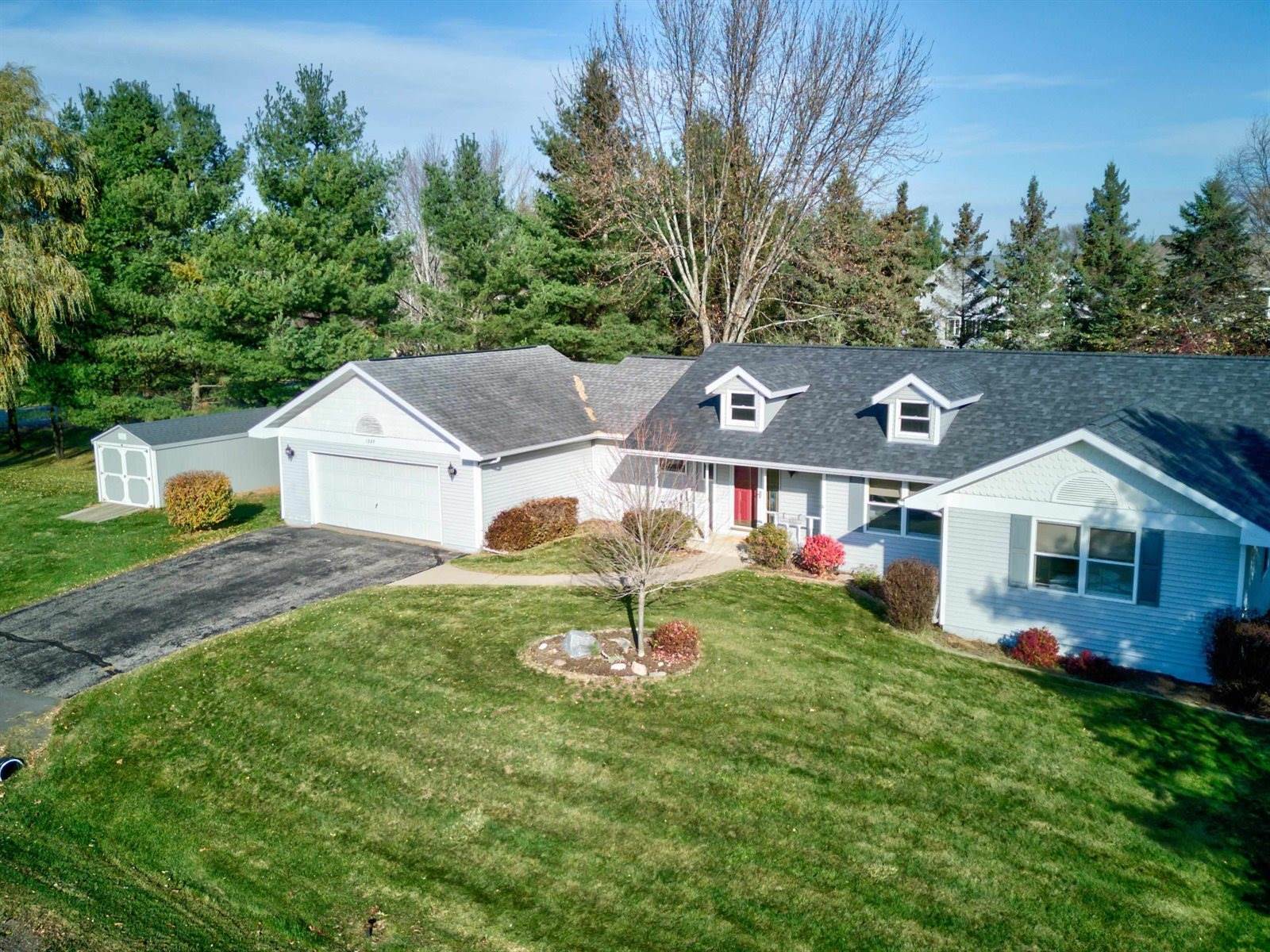 1229 W Briarwood Street, Marshfield, WI 54449