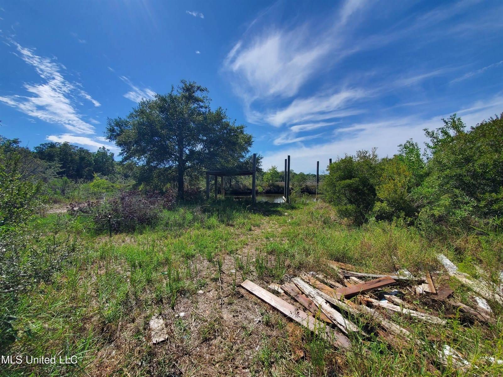 Canal Road, Ocean Springs, MS 39564