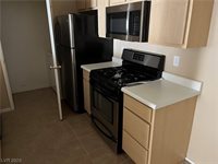 950 Seven Hills Drive, Henderson, NV 89052