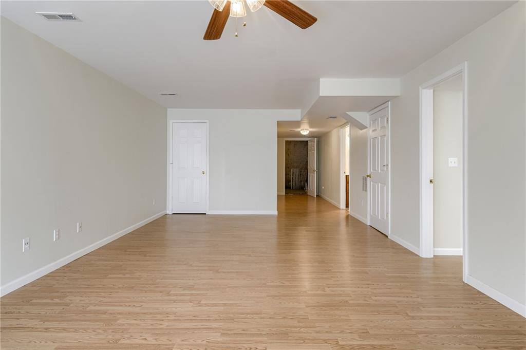 1203 SW Wysteria Drive, Lee's Summit, MO 64082