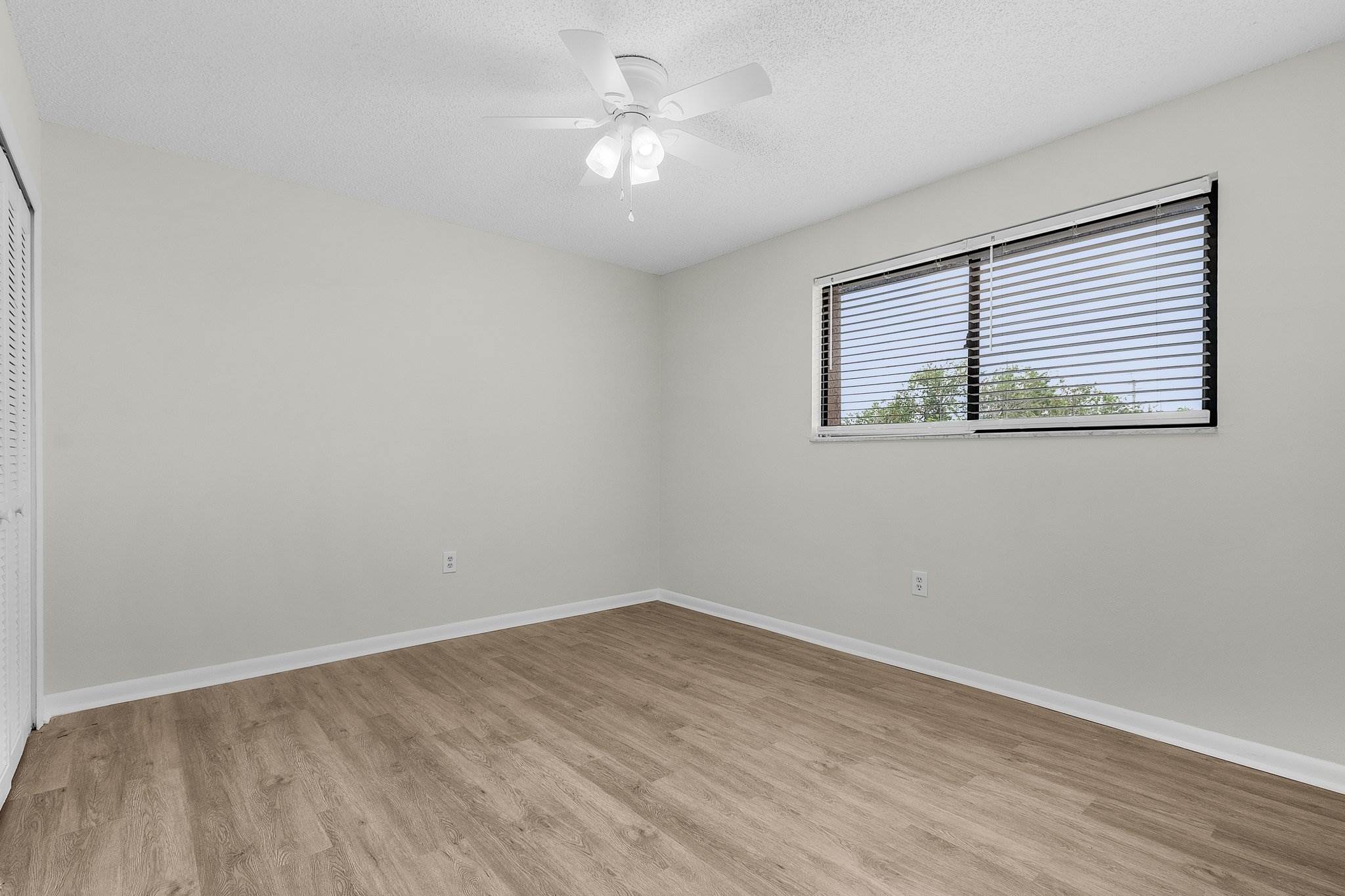 11653 Pointe Circle Dr, Fort Myers, FL 33908