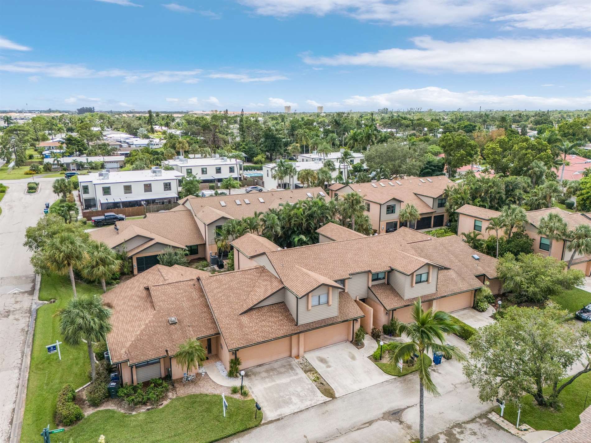 11653 Pointe Circle Dr, Fort Myers, FL 33908