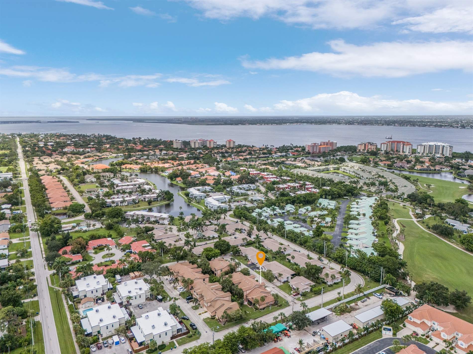 11653 Pointe Circle Dr, Fort Myers, FL 33908
