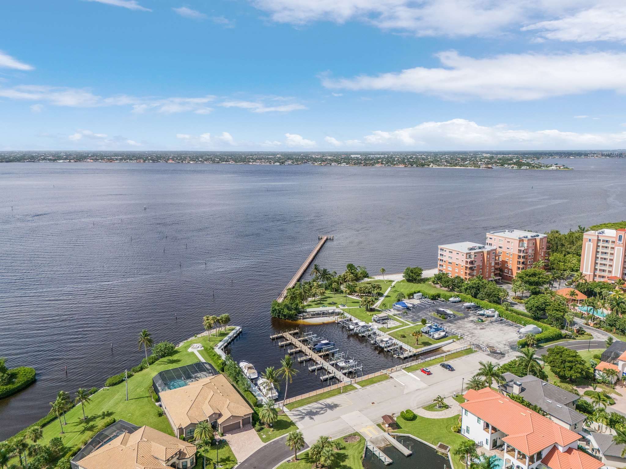 11653 Pointe Circle Dr, Fort Myers, FL 33908