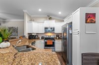 366 Lake Street, Umatilla, FL 32784