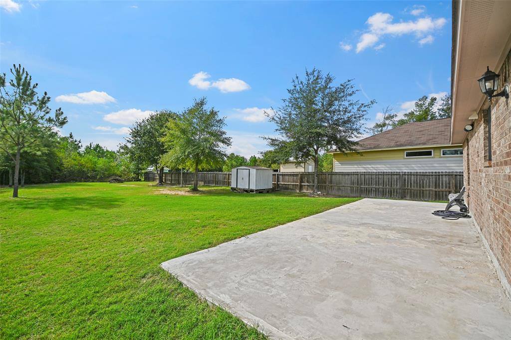 1762 County Road 3550, Cleveland, TX 77327