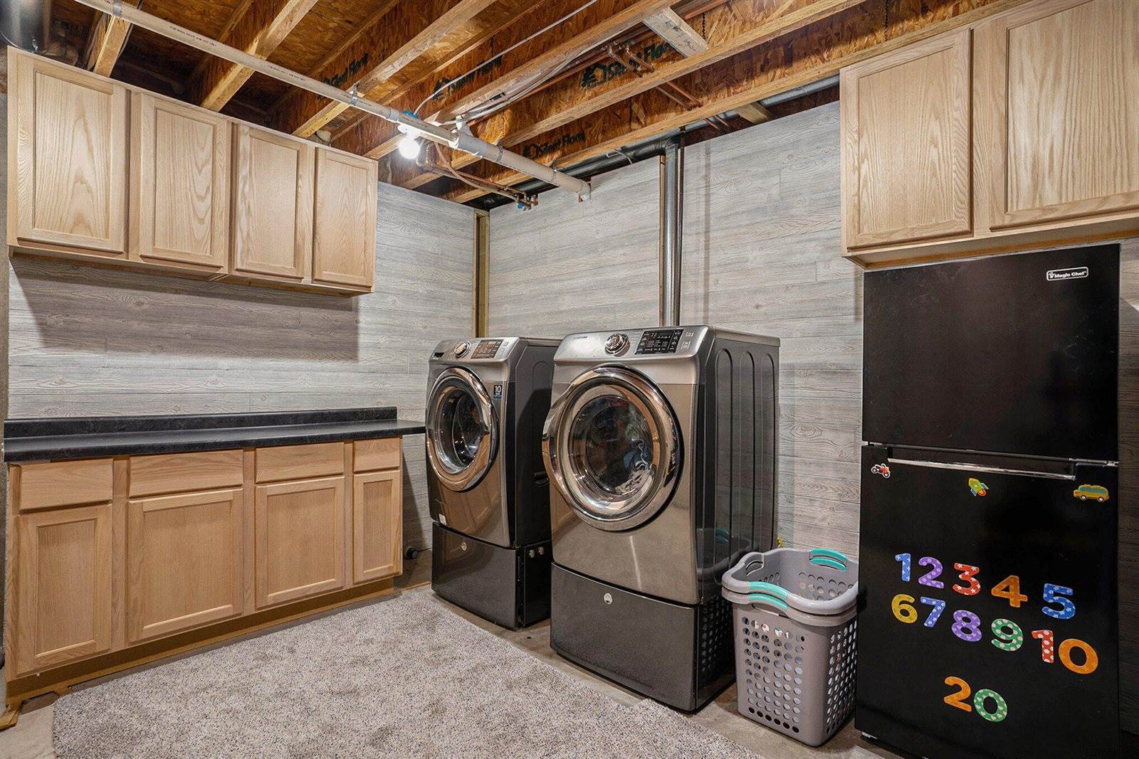 5576 Blue Spruce Lane, Fennville, MI 49408