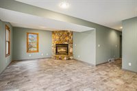 5576 Blue Spruce Lane, Fennville, MI 49408