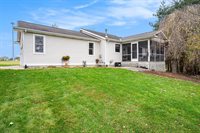 5576 Blue Spruce Lane, Fennville, MI 49408