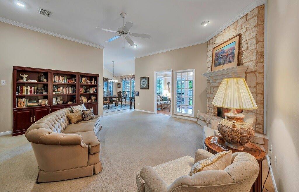 606 Chapel View Drive, Waco, TX 76712