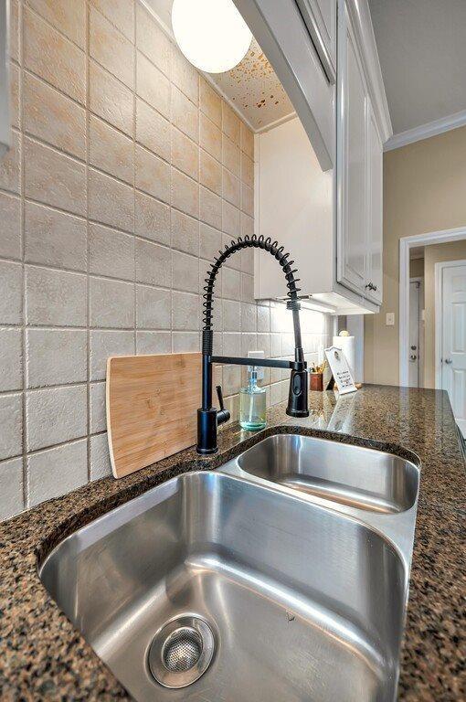 606 Chapel View Drive, Waco, TX 76712