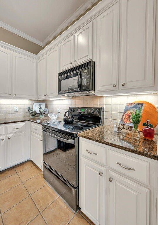 606 Chapel View Drive, Waco, TX 76712