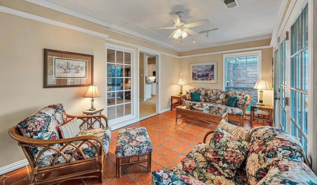 606 Chapel View Drive, Waco, TX 76712