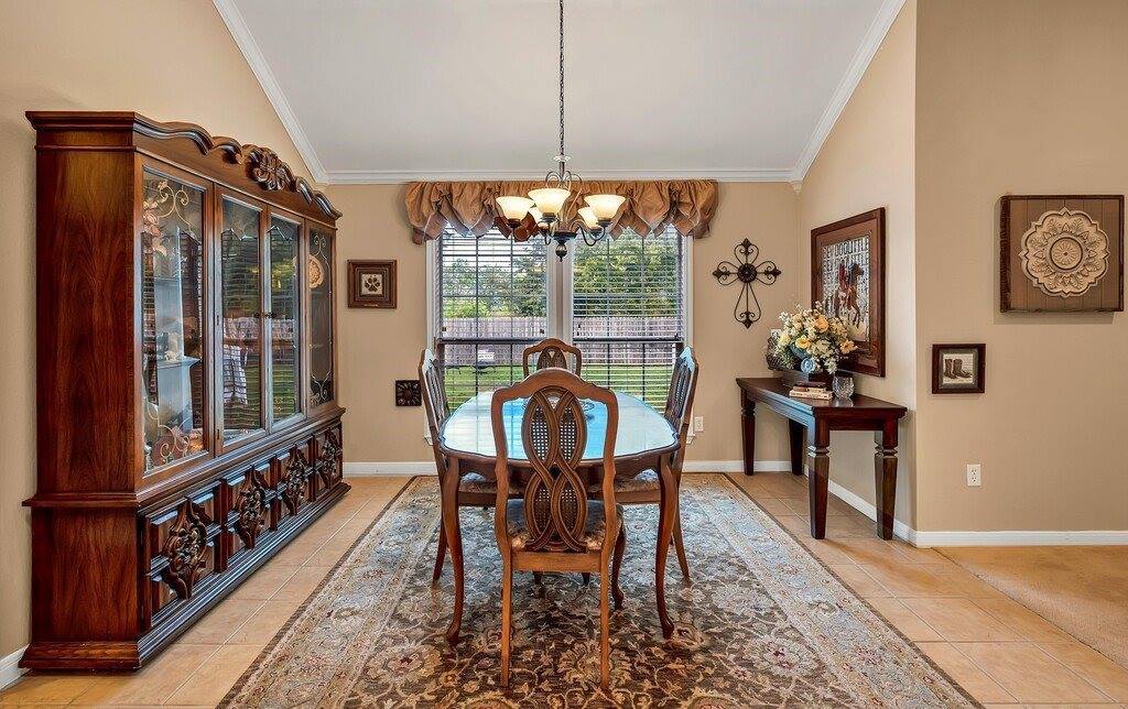 606 Chapel View Drive, Waco, TX 76712