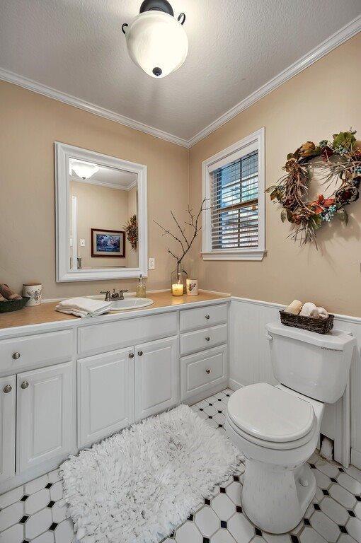 606 Chapel View Drive, Waco, TX 76712