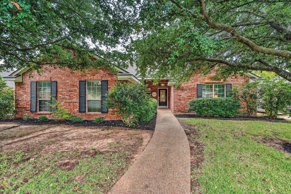 606 Chapel View Drive, Waco, TX 76712