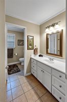 606 Chapel View Drive, Waco, TX 76712