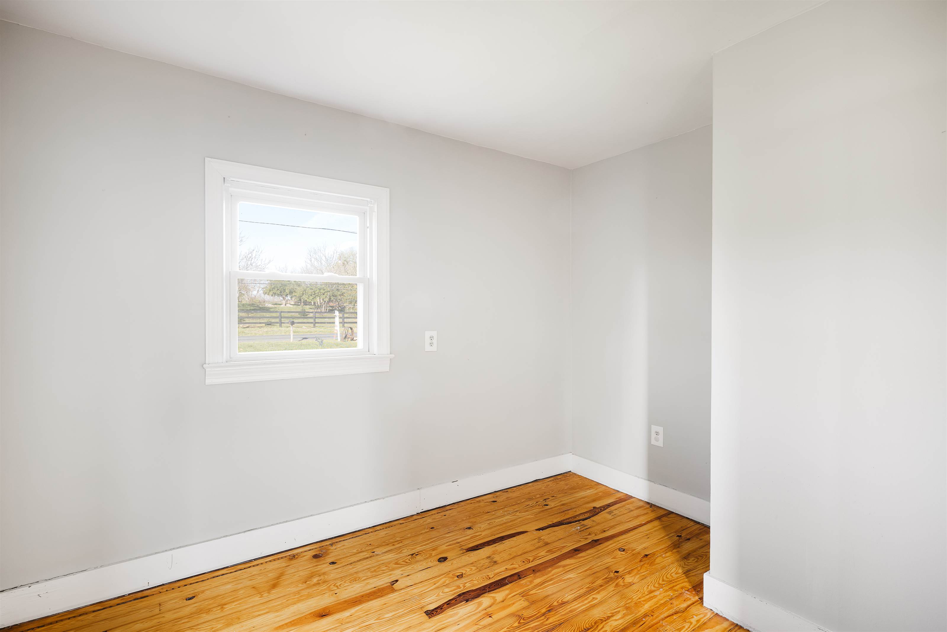 252 Russell Road, Berryville, VA 22611