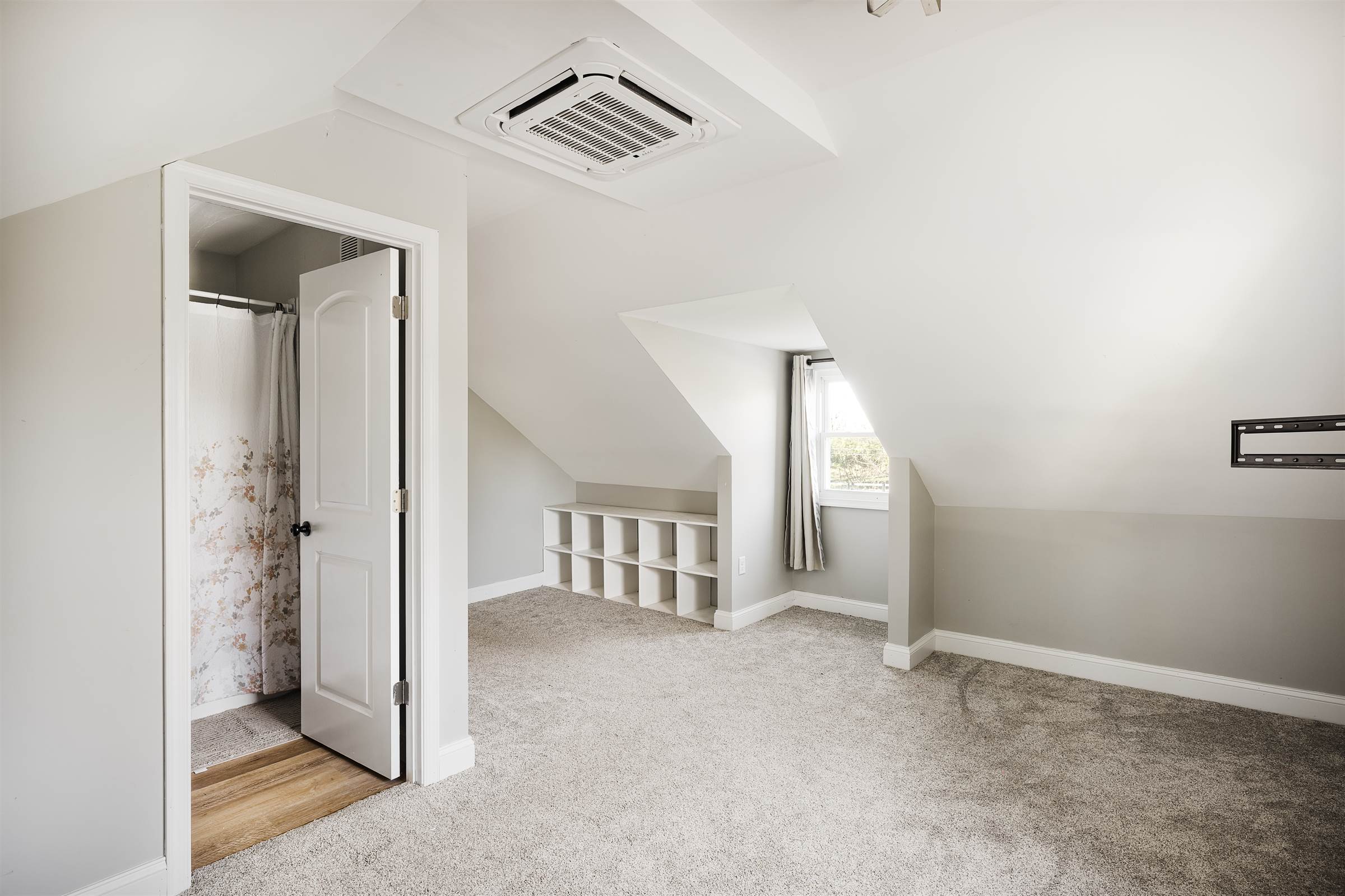 252 Russell Road, Berryville, VA 22611