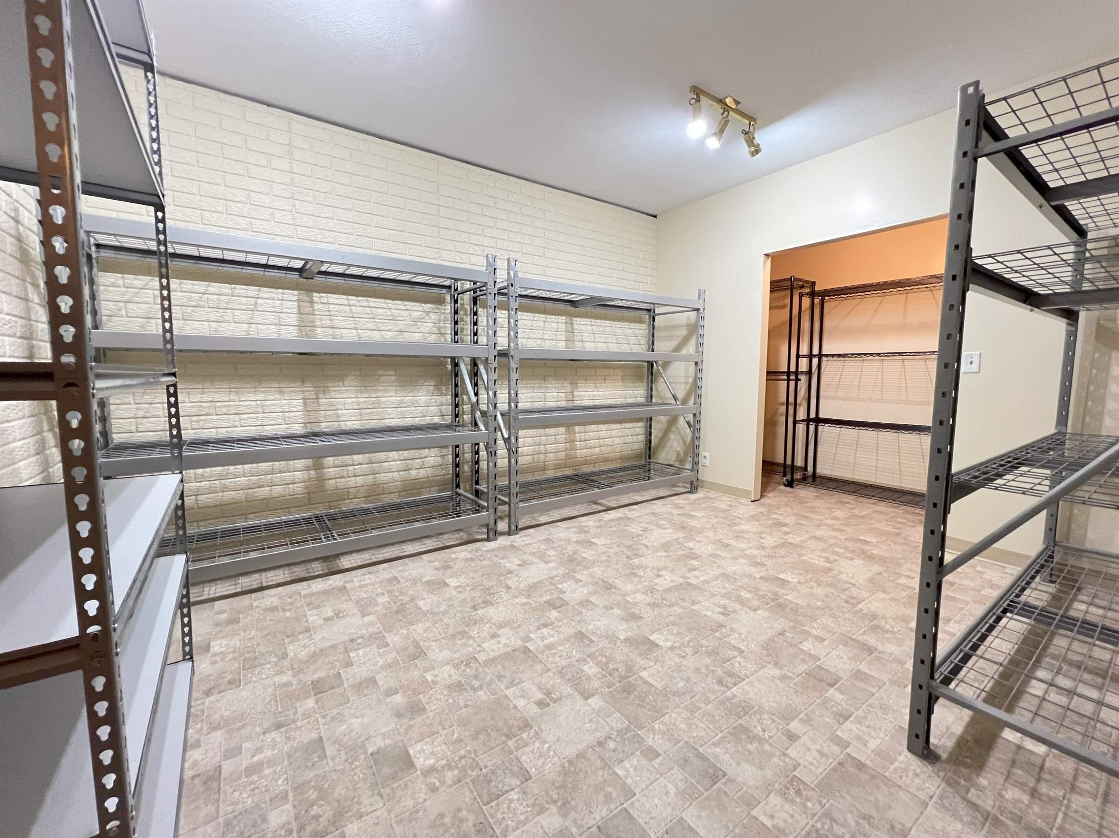 1763 Apple Tree, Terre Haute, IN 47803